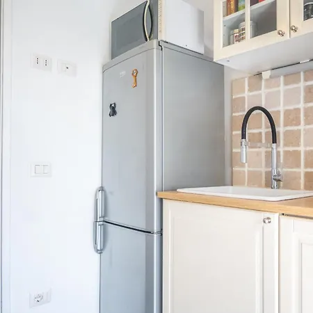 Apartment Families *